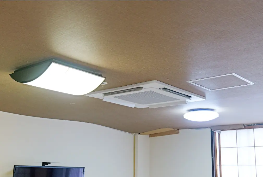 修繕完了エアコン　事務室